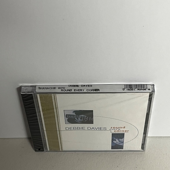 Vintage 1998 Debbie Davies Round Every Corner CD Sealed Blues Folk Rock Music - Picture 8 of 9